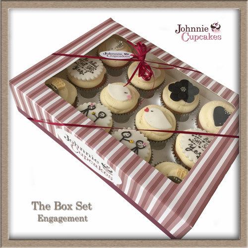 Engagement Cupcakes. - Johnnie Cupcakes