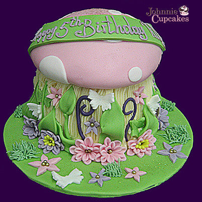 Toadstool Cake - Johnnie Cupcakes