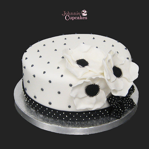 Black and White Cake - Johnnie Cupcakes