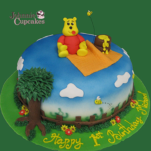 Winnie the Pooh Cake - Johnnie Cupcakes